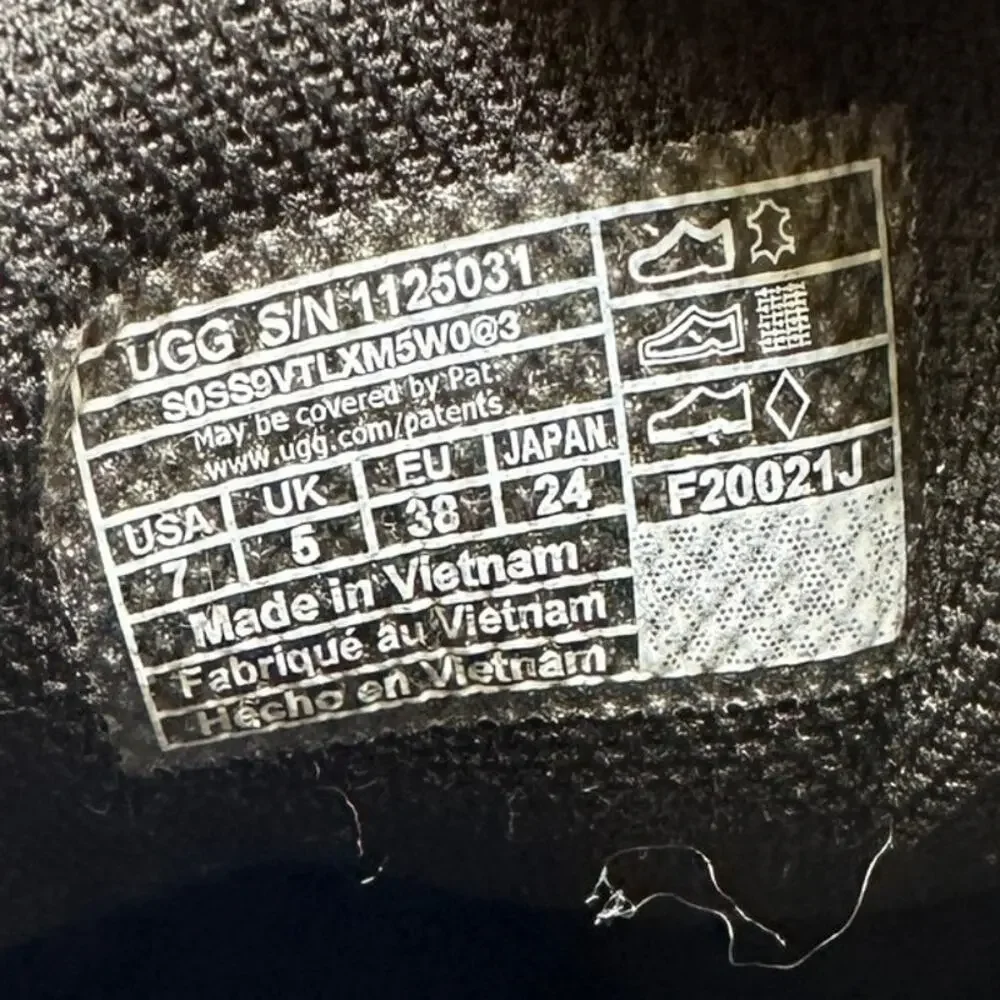 Ugg LA Glide Logo Stitch Sneakers Womens Size 7 Black White Lace Up